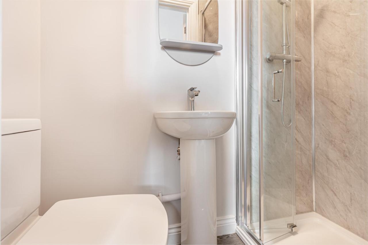 Host & Stay - The Bull Inn, 3 Double Rooms Fernhill Heath 외부 사진