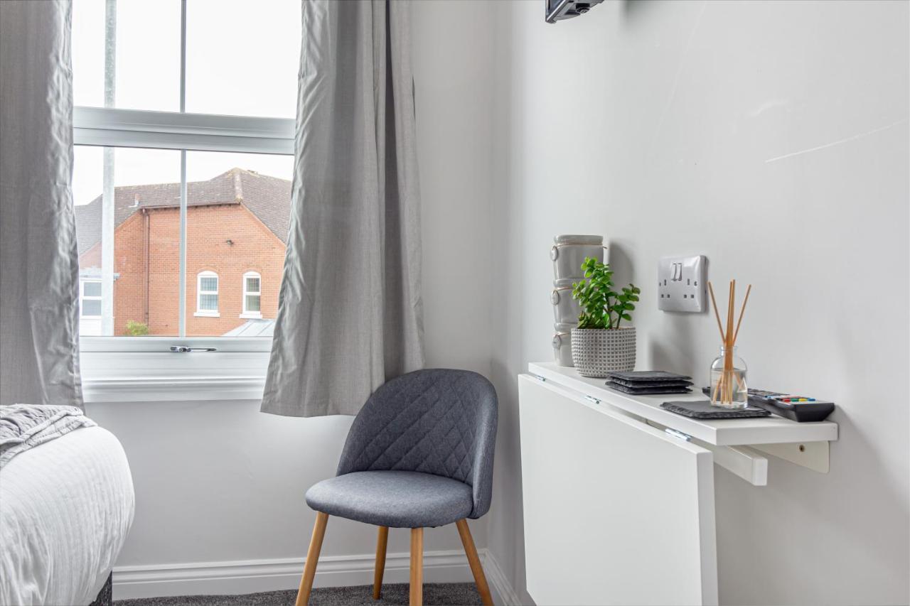 Host & Stay - The Bull Inn, 3 Double Rooms Fernhill Heath 외부 사진