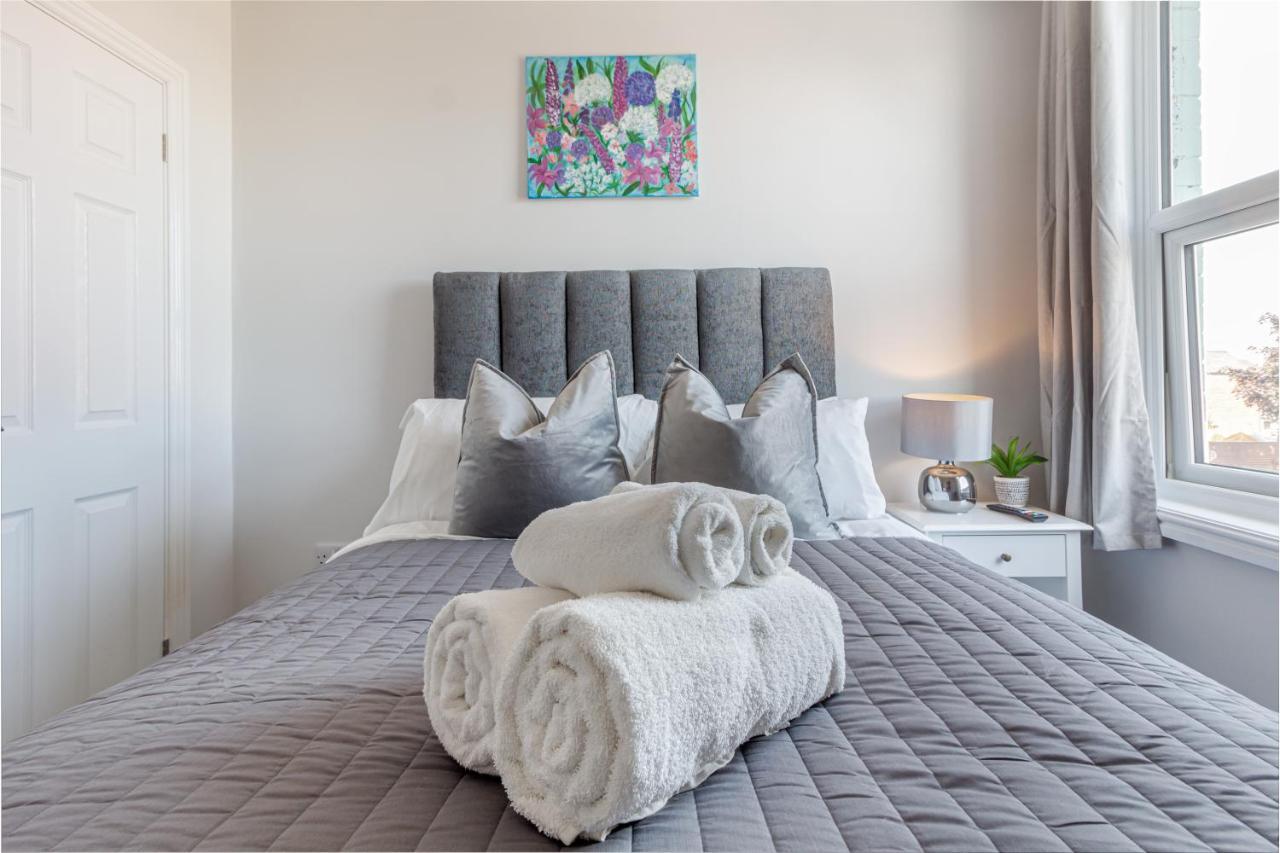 Host & Stay - The Bull Inn, 3 Double Rooms Fernhill Heath 외부 사진